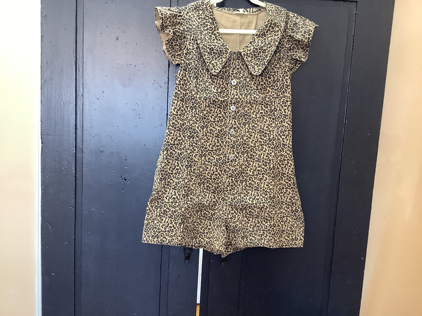 Leopard print jumper