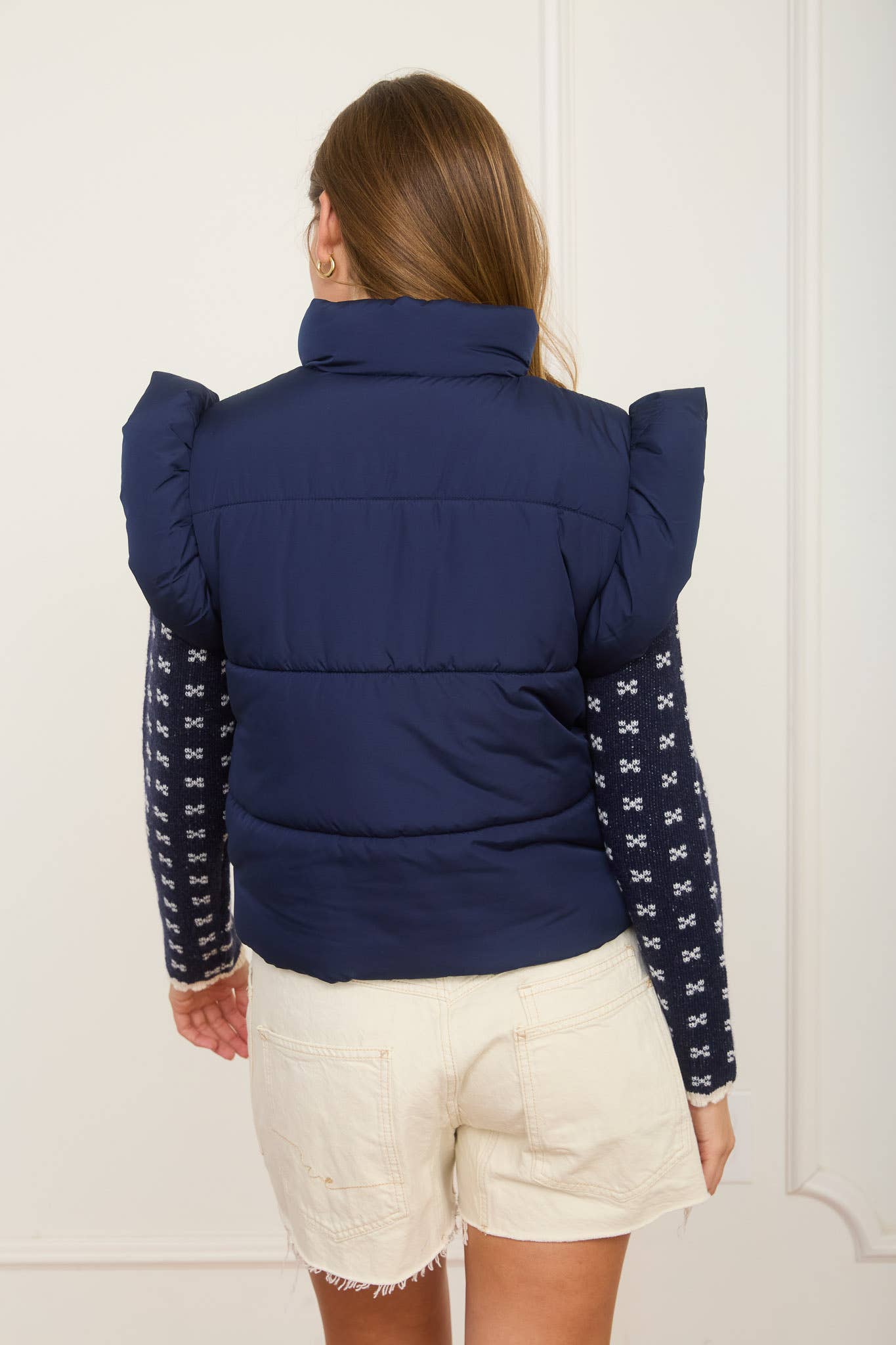 FLUTTER SLEEVE BOW DETAIL ZIP-UP PUFFER VEST