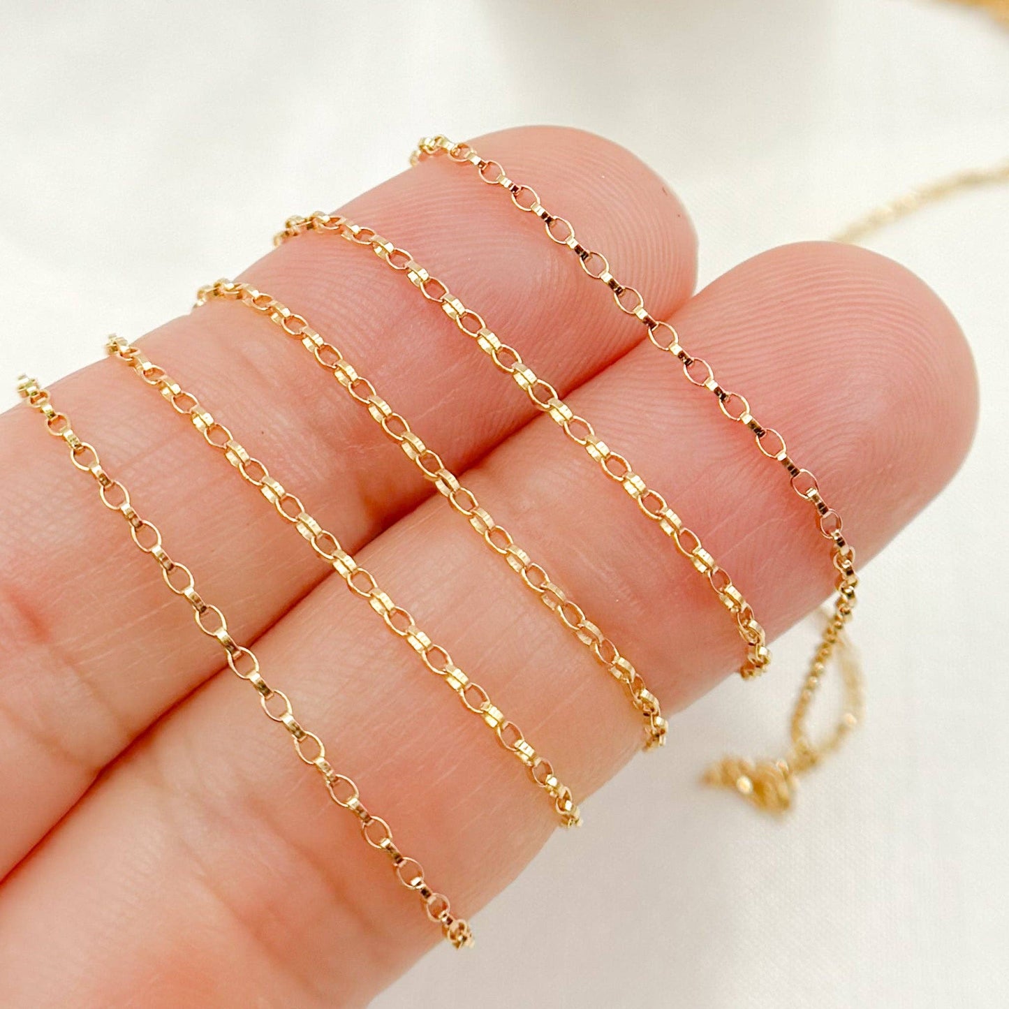 887GF. 14K Gold Filled Oval Rolo Chain