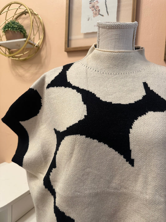 Short Sleeve Floral Sweater