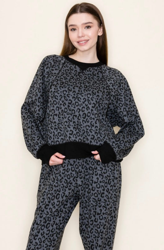 Long Sleeve Leopard Crewneck