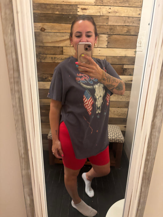 Wild & free American longhorn graphic bleach top