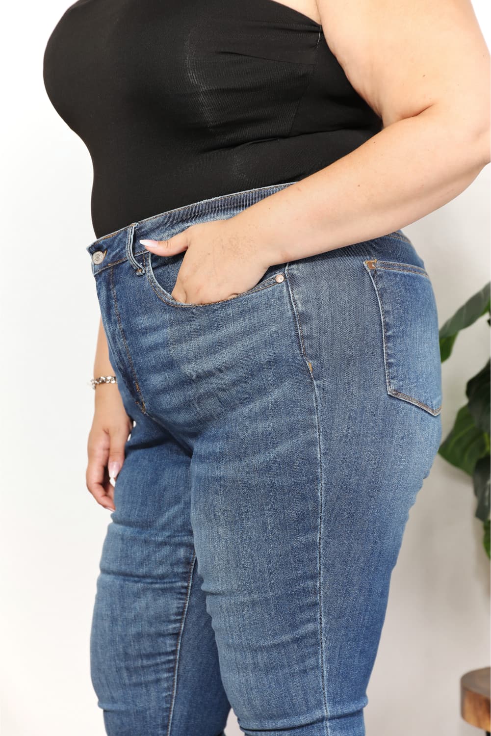 Judy Blue Full Size Tummy Control Side Slit & Fray Hem Skinny Jeans